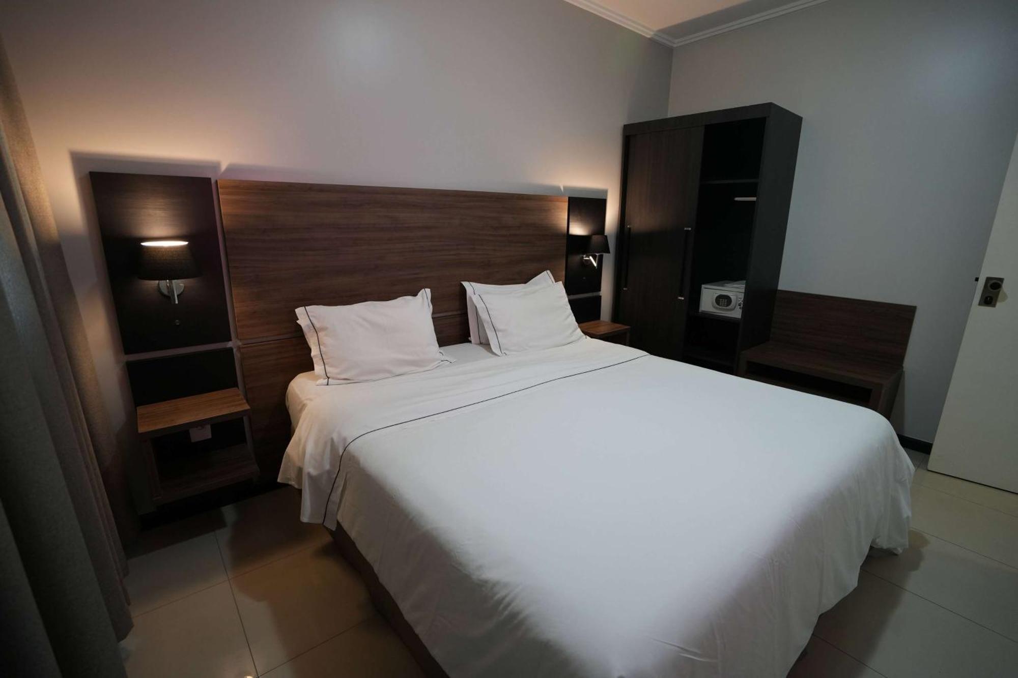 Wyndham Golden Foz Suites Foz do Iguaçu Exterior foto